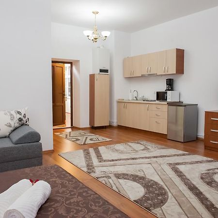 Cathedral Apartments Sibiu Cameră foto