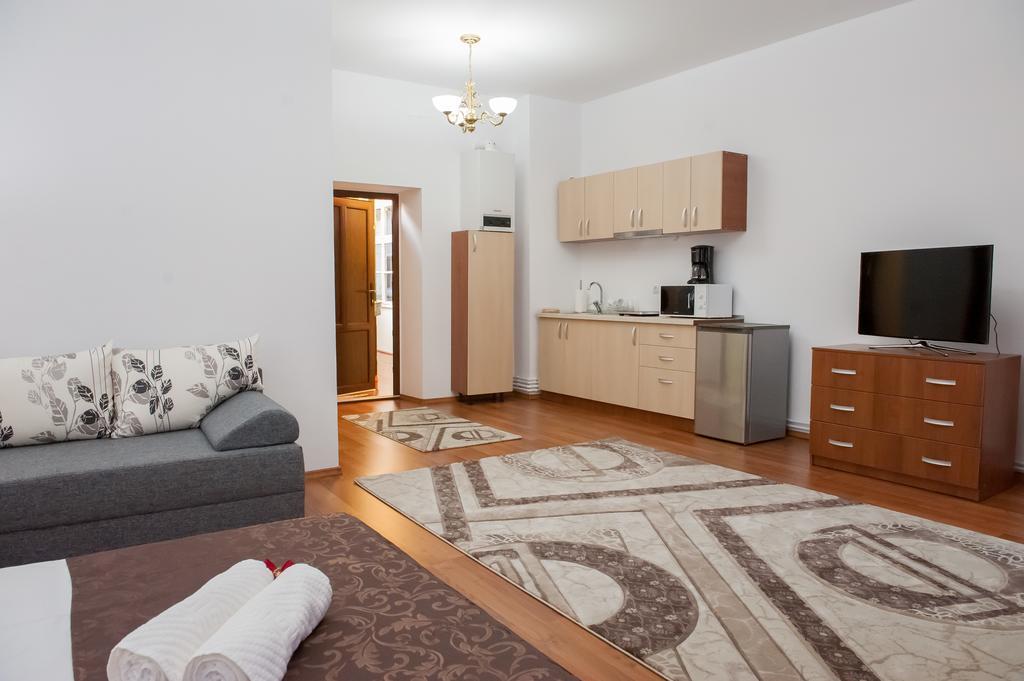 Cathedral Apartments Sibiu Cameră foto