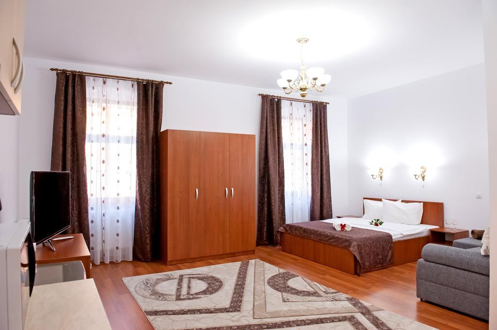 Cathedral Apartments Sibiu Cameră foto