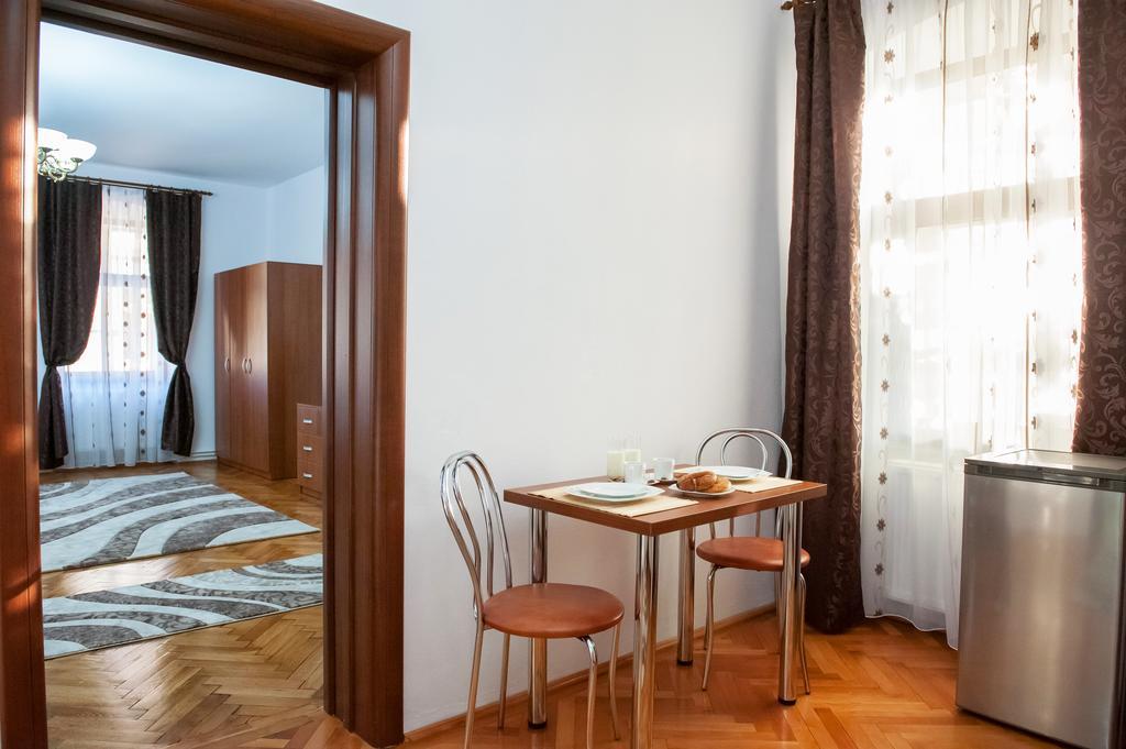 Cathedral Apartments Sibiu Cameră foto
